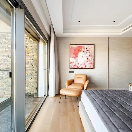 Вилла Luxurious Private Pool Private Views